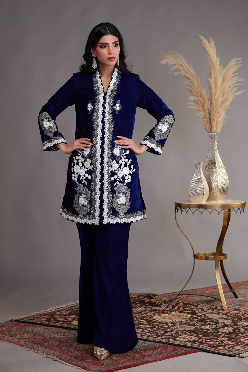 Shamaeel Ansari | Winter Festive 25 | WFE-09 by Shamaeel Ansari - Designer Dress - Type: Ladies Clothes - Available at Sana Yasir - 100% Original