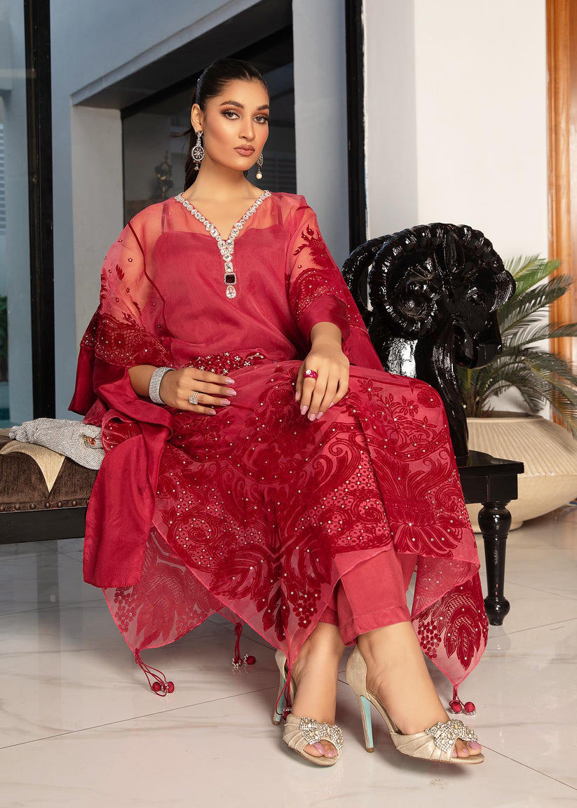 Shiza Hassan | Sublime Luxury Pret | Laira by Shiza Hassan - Designer Dress - Type: Formal - Available at Sana Yasir - 100% Original