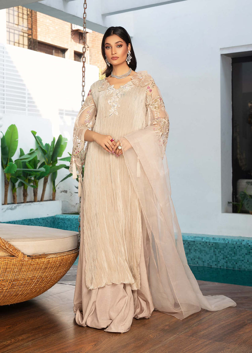 Shiza Hassan | Sublime Luxury Pret | Valetta by Shiza Hassan - Designer Dress - Type: Formal - Available at Sana Yasir - 100% Original