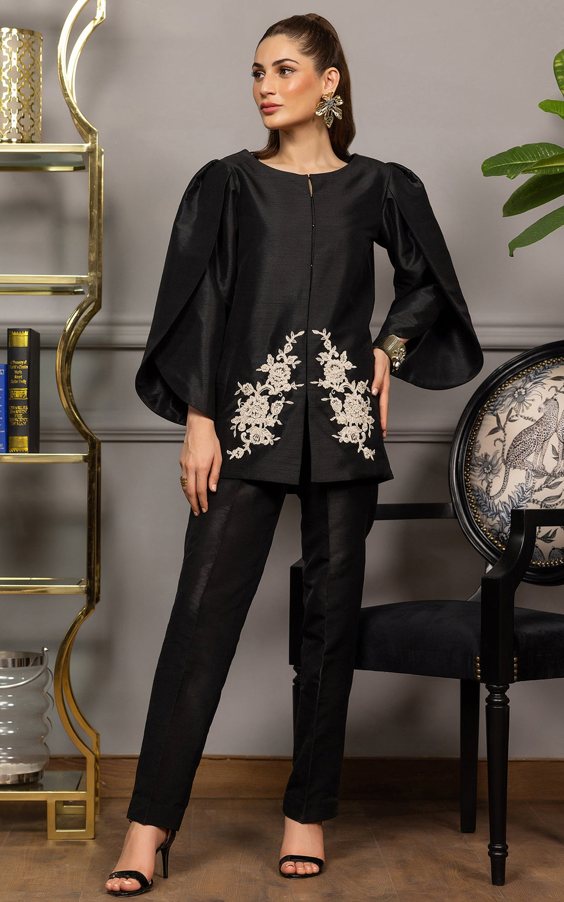 Threads and Motifs | Formal Dresses 24 | 8984 by Threads and Motifs - Designer Dress - Type: Ladies Clothes - Available at Sana Yasir - 100% Original