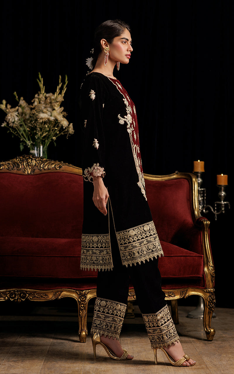 Threads and Motifs | Velvet Collection 25 | 2PC TV-08