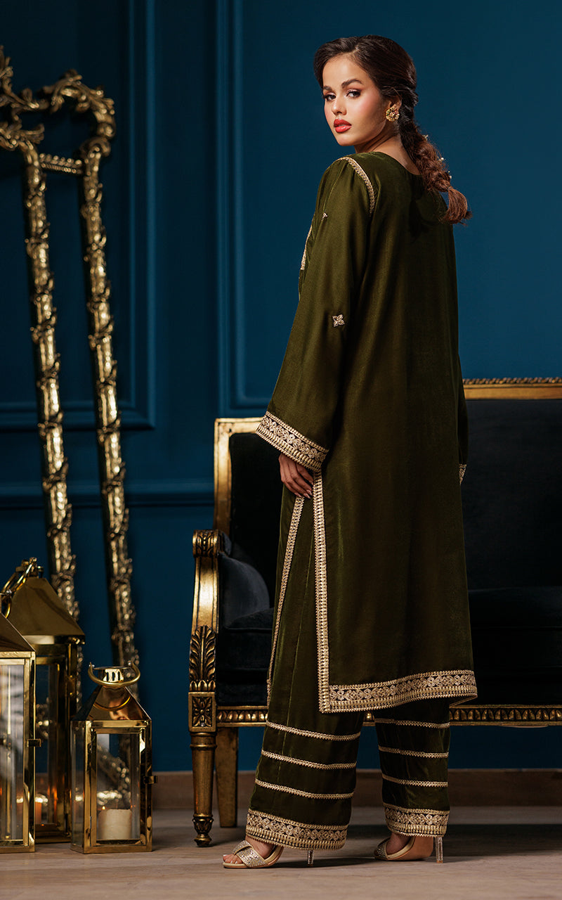 Threads and Motifs | Velvet Collection 25 | 2PC TV-09