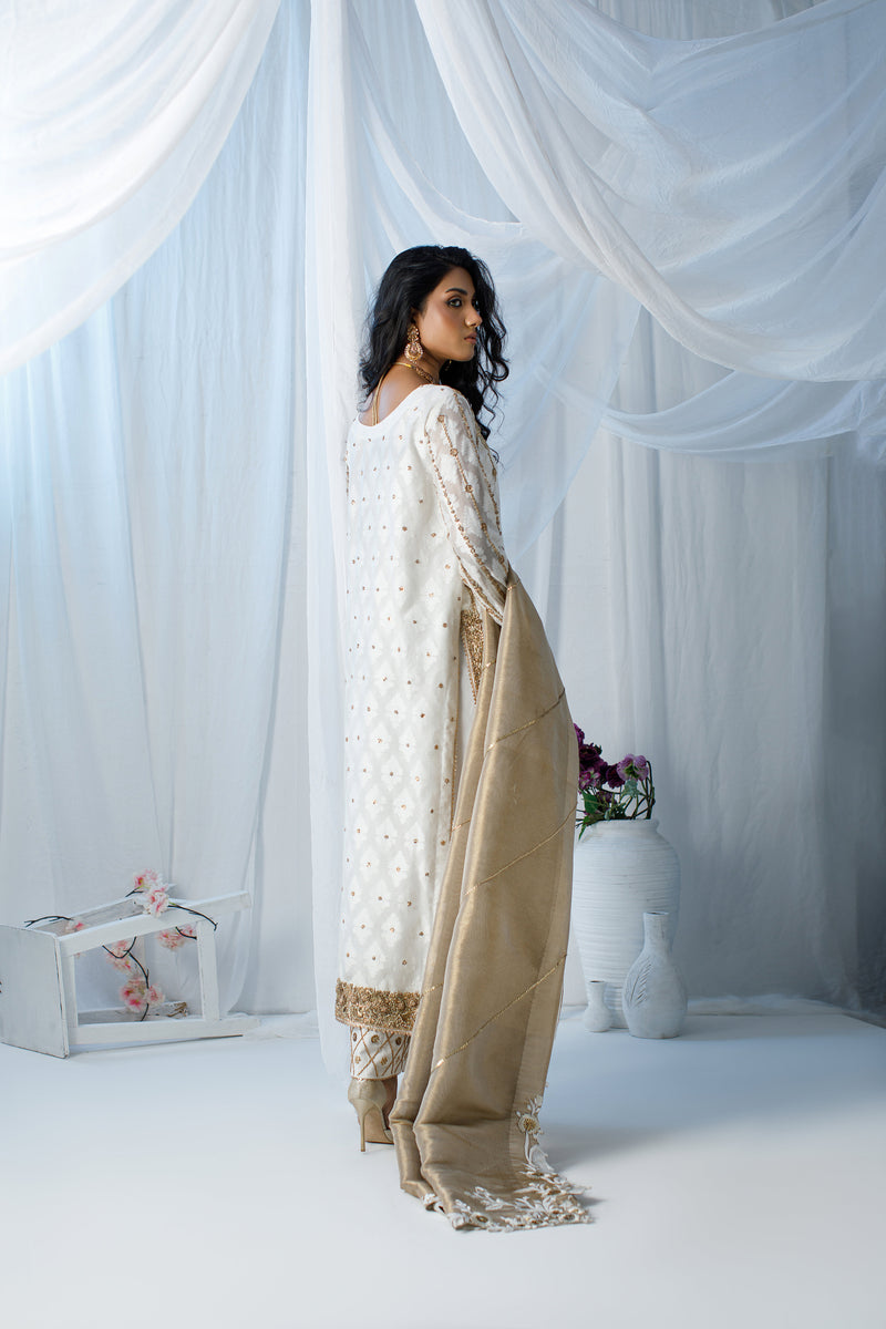 Wahaj M Khan | Zohra Drop 2 Formals | White & Gold Zohra Outfit by Wahaj M.Khan - Designer Dress - Type: Ladies Clothes - Available at Sana Yasir - 100% Original