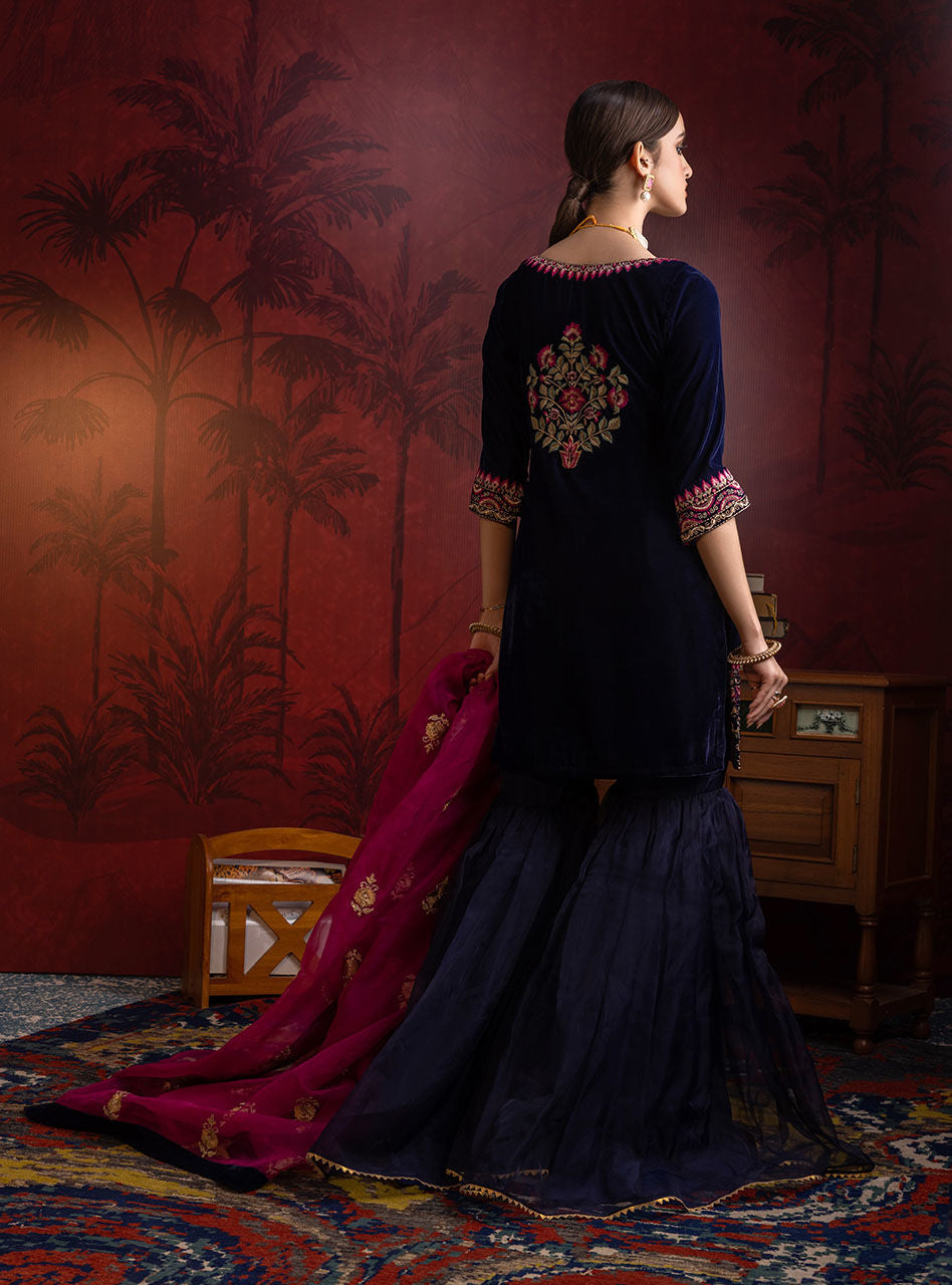 Zainab Chottani | Luxury Pret | AIRA by Zainab Chottani - Designer Dress - Type: Ladies Clothes - Available at Sana Yasir - 100% Original
