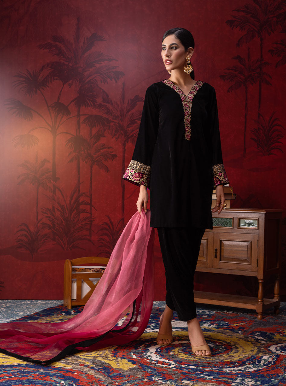 Zainab Chottani | Luxury Pret | AYRISH by Zainab Chottani - Designer Dress - Type: Ladies Clothes - Available at Sana Yasir - 100% Original