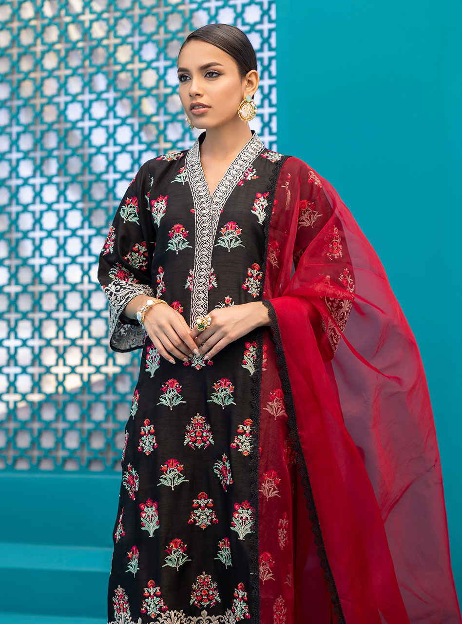 Zainab Chottani | Luxury Pret | BLACK ROSE - D 80 by Zainab Chottani - Designer Dress - Type: Ladies Clothes - Available at Sana Yasir - 100% Original