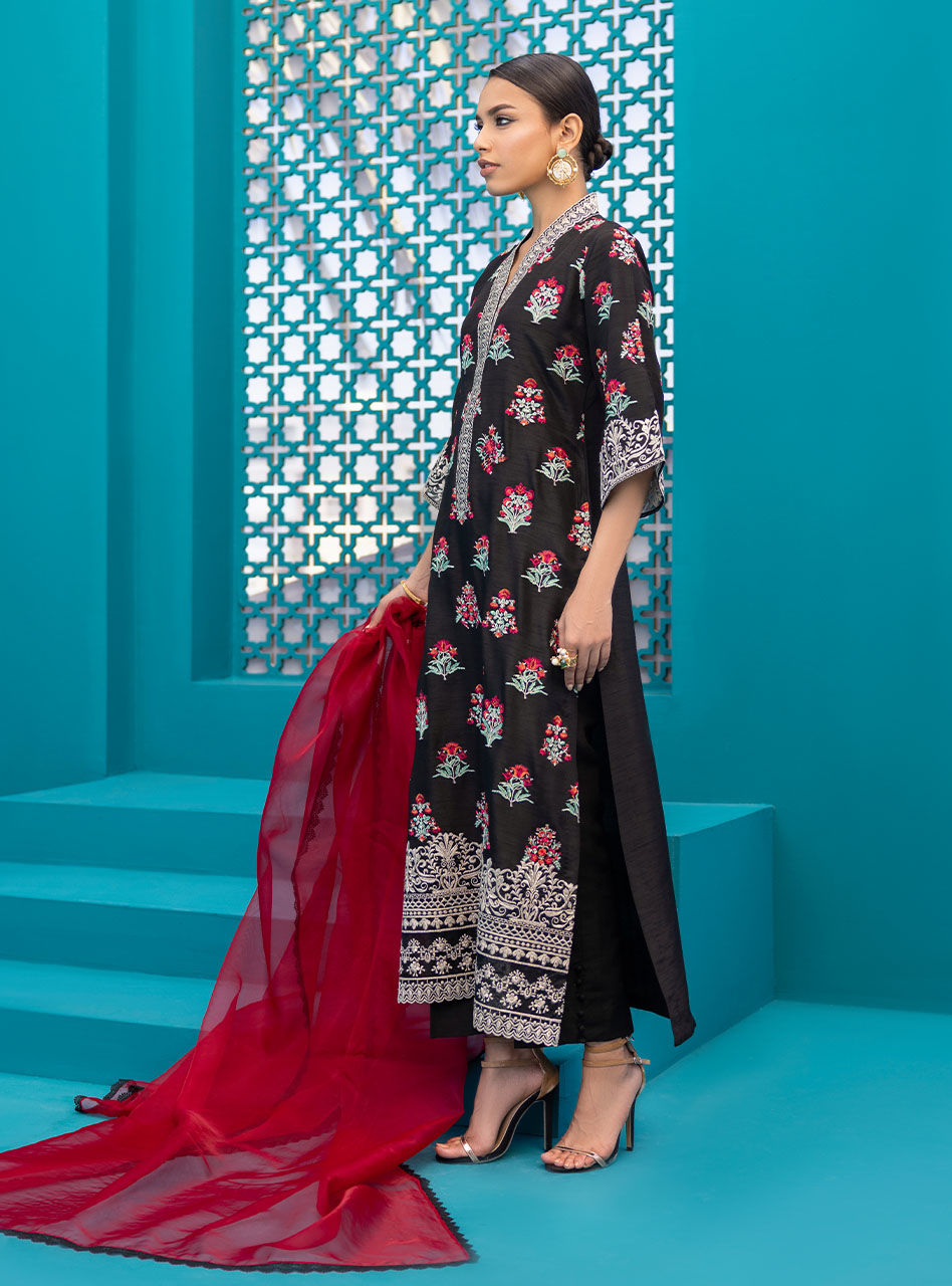 Zainab Chottani | Luxury Pret | BLACK ROSE - D 80 by Zainab Chottani - Designer Dress - Type: Ladies Clothes - Available at Sana Yasir - 100% Original