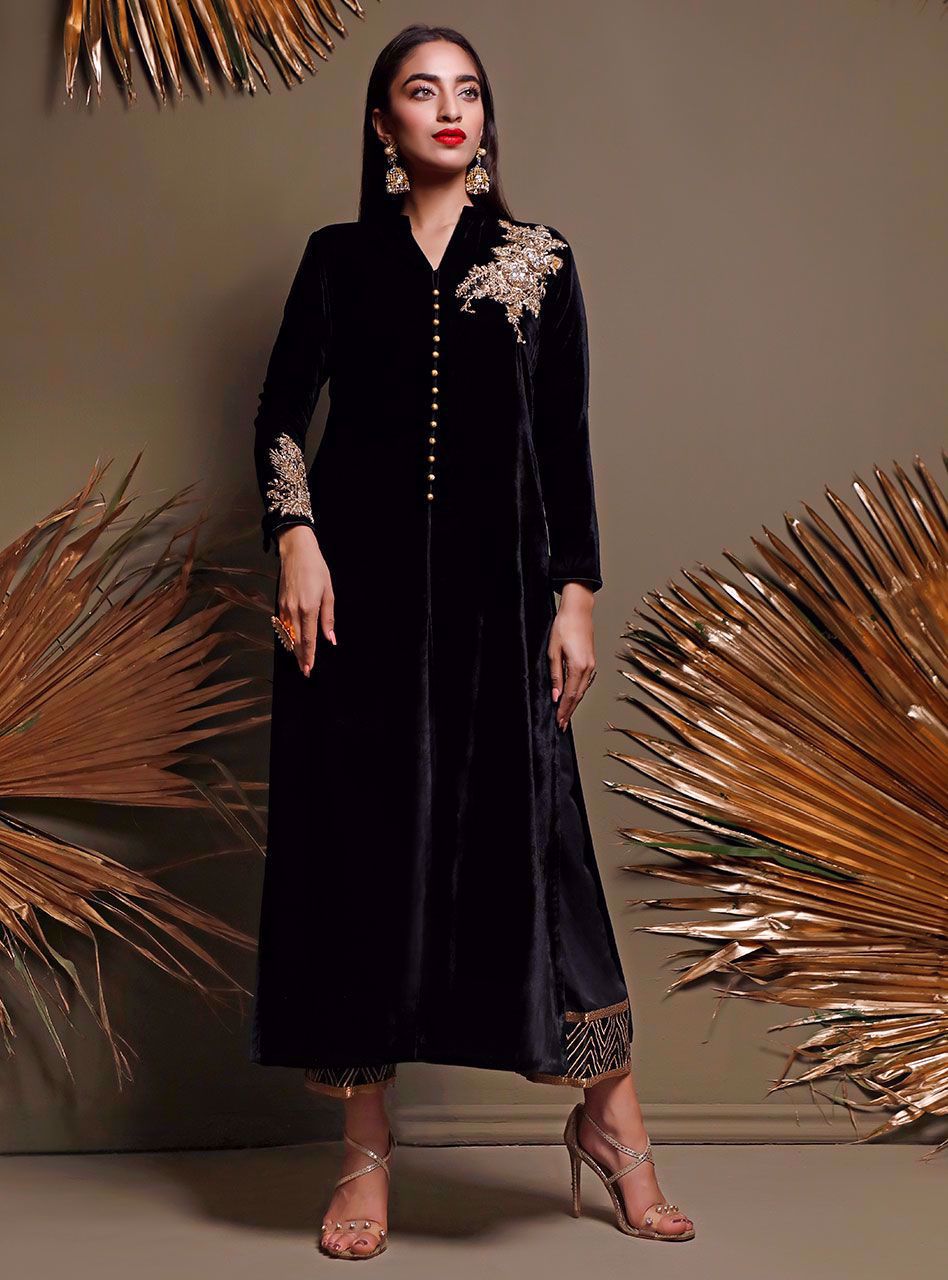 Zainab Chottani | Luxury Pret | BLACK SANDSTONE by Zainab Chottani - Designer Dress - Type: Ladies Clothes - Available at Sana Yasir - 100% Original