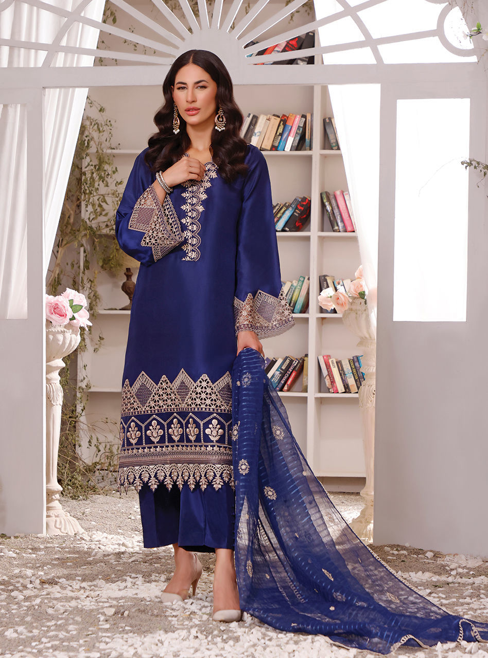 Zainab Chottani | Luxury Pret | BLUE IRIZ by Zainab Chottani - Designer Dress - Type: Ladies Clothes - Available at Sana Yasir - 100% Original