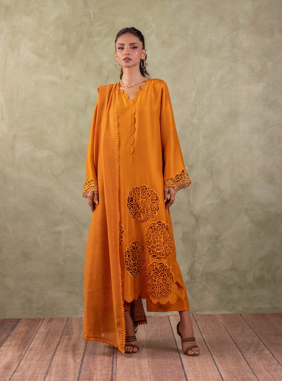 Zainab Chottani | Luxury Pret | BURNING AMBER by Zainab Chottani - Designer Dress - Type: Ladies Clothes - Available at Sana Yasir - 100% Original