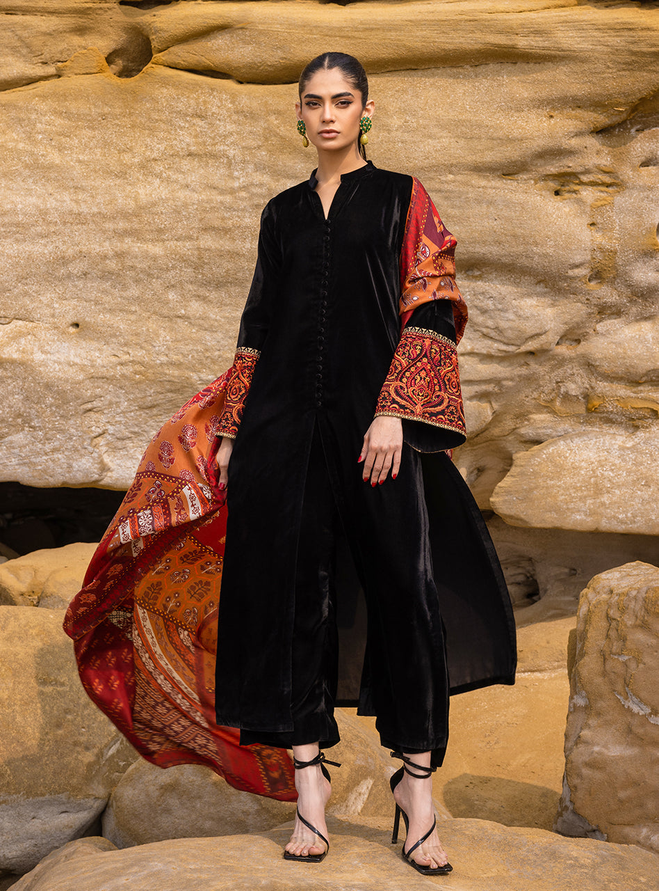 Zainab Chottani | Luxury Pret | FEZAH by Zainab Chottani - Designer Dress - Type: Ladies Clothes - Available at Sana Yasir - 100% Original