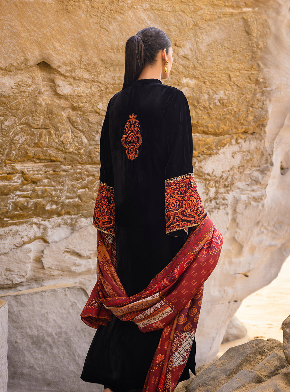 Zainab Chottani | Luxury Pret | FEZAH by Zainab Chottani - Designer Dress - Type: Ladies Clothes - Available at Sana Yasir - 100% Original