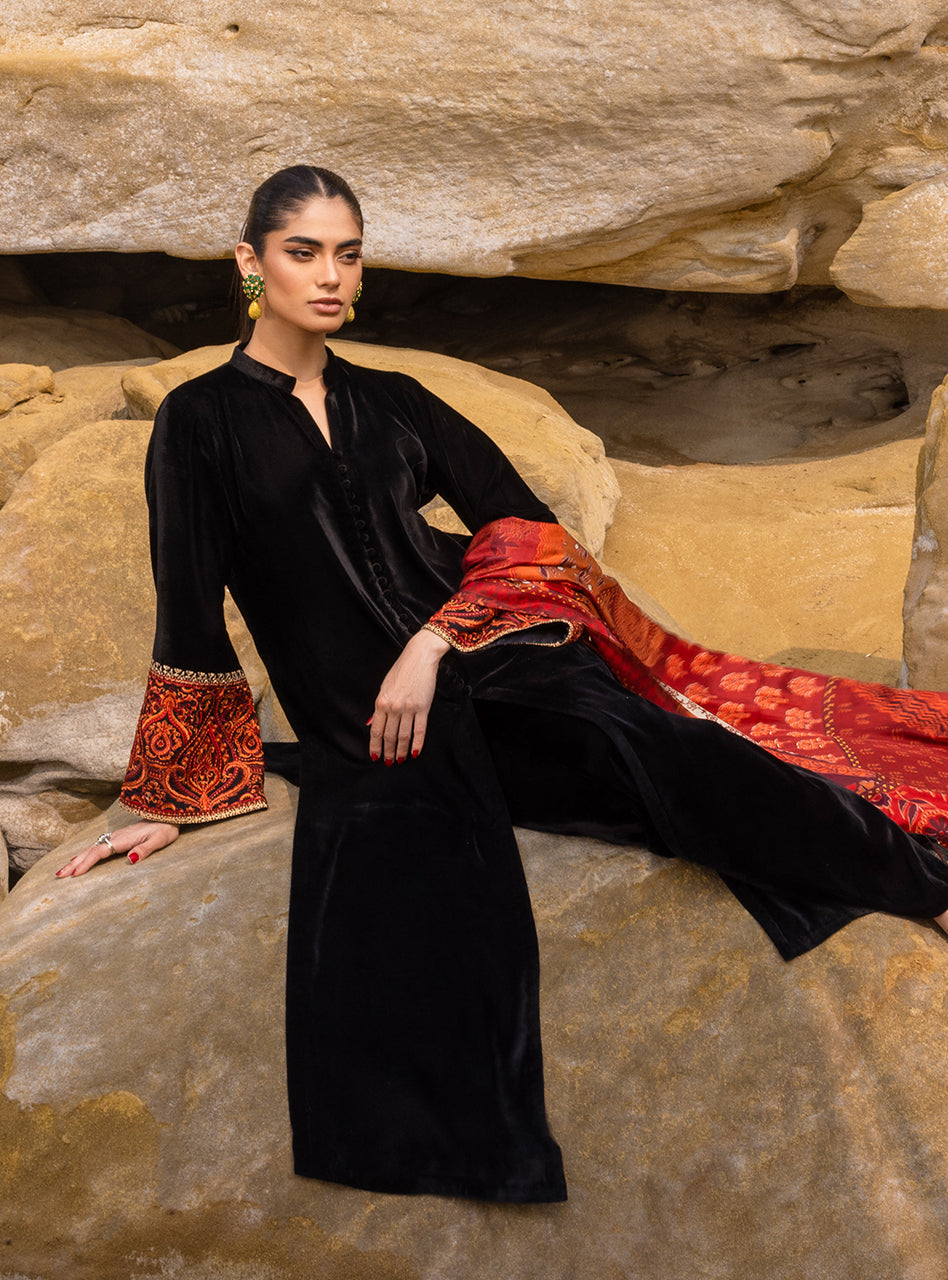 Zainab Chottani | Luxury Pret | FEZAH by Zainab Chottani - Designer Dress - Type: Ladies Clothes - Available at Sana Yasir - 100% Original
