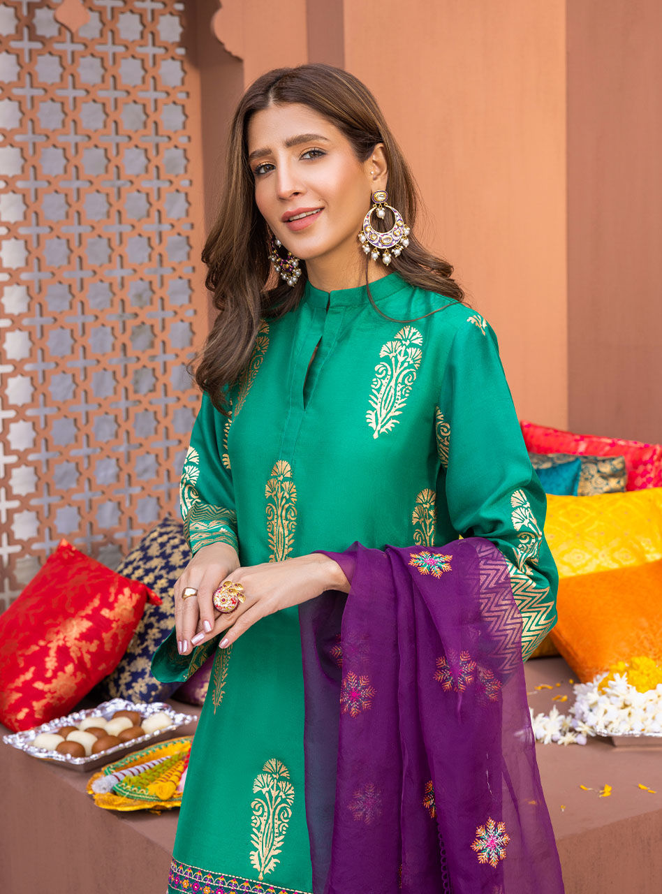 Zainab Chottani | Luxury Pret | GULNAAR by Zainab Chottani - Designer Dress - Type: Ladies Clothes - Available at Sana Yasir - 100% Original