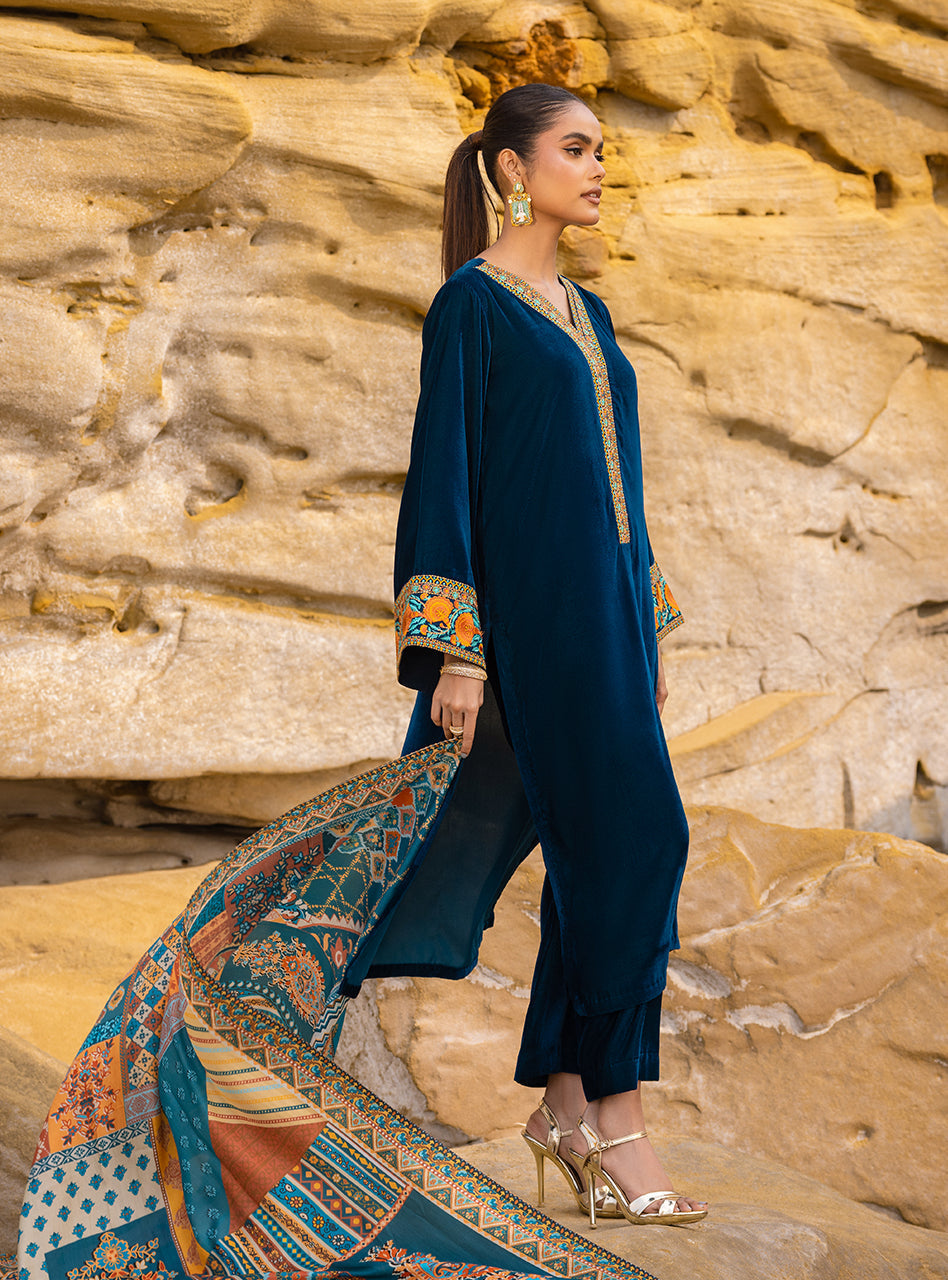 Zainab Chottani | Luxury Pret | MAH FEROZ by Zainab Chottani - Designer Dress - Type: Ladies Clothes - Available at Sana Yasir - 100% Original