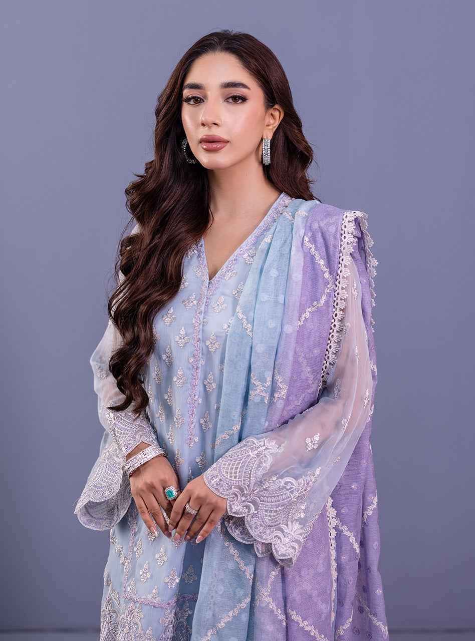 Zainab Chottani | Luxury Pret | NURI by Zainab Chottani - Designer Dress - Type: Ladies Clothes - Available at Sana Yasir - 100% Original
