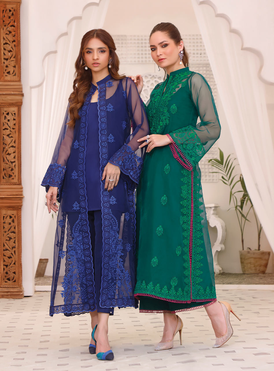 Zainab Chottani | Luxury Pret | PACIFIC GLOW by Zainab Chottani - Designer Dress - Type: Ladies Clothes - Available at Sana Yasir - 100% Original