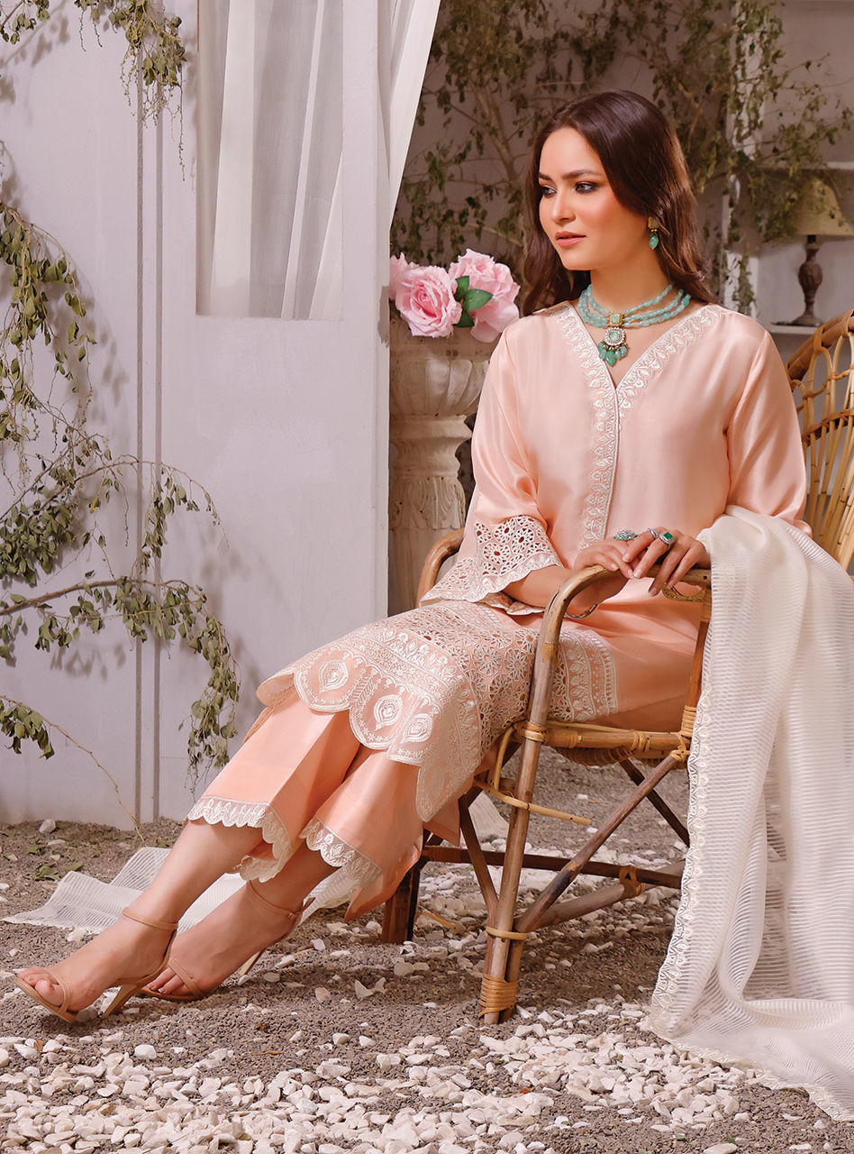 Zainab Chottani | Luxury Pret | PEACH SERENITY by Zainab Chottani - Designer Dress - Type: Ladies Clothes - Available at Sana Yasir - 100% Original