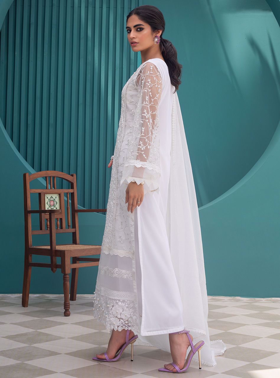 Zainab Chottani | Luxury Pret | PRISTINE WHITE by Zainab Chottani - Designer Dress - Type: Ladies Clothes - Available at Sana Yasir - 100% Original