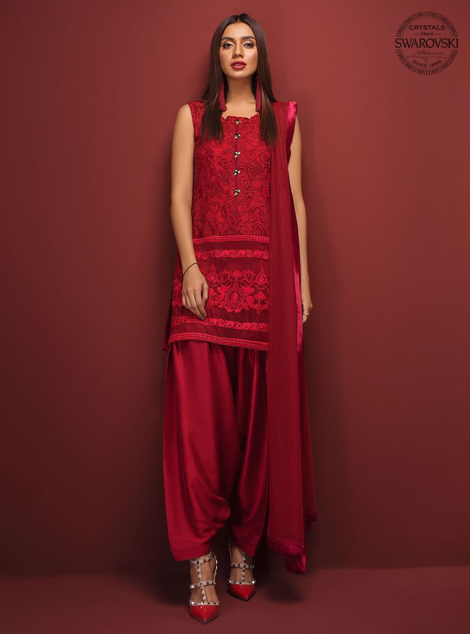 Zainab Chottani | Luxury Pret | RED OXIDE by Zainab Chottani - Designer Dress - Type: Ladies Clothes - Available at Sana Yasir - 100% Original