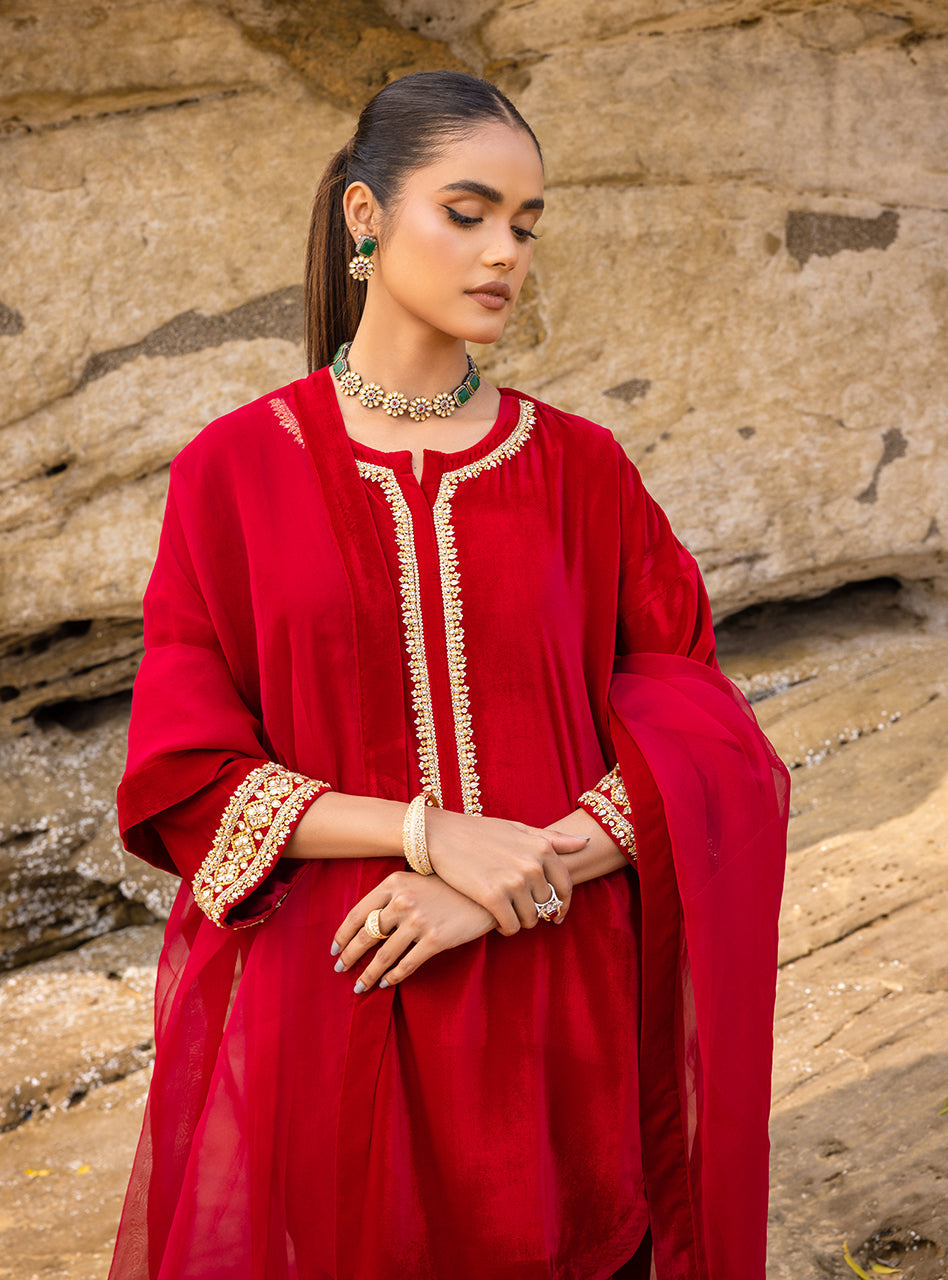 Zainab Chottani | Luxury Pret | RUBY JEZZ by Zainab Chottani - Designer Dress - Type: Ladies Clothes - Available at Sana Yasir - 100% Original