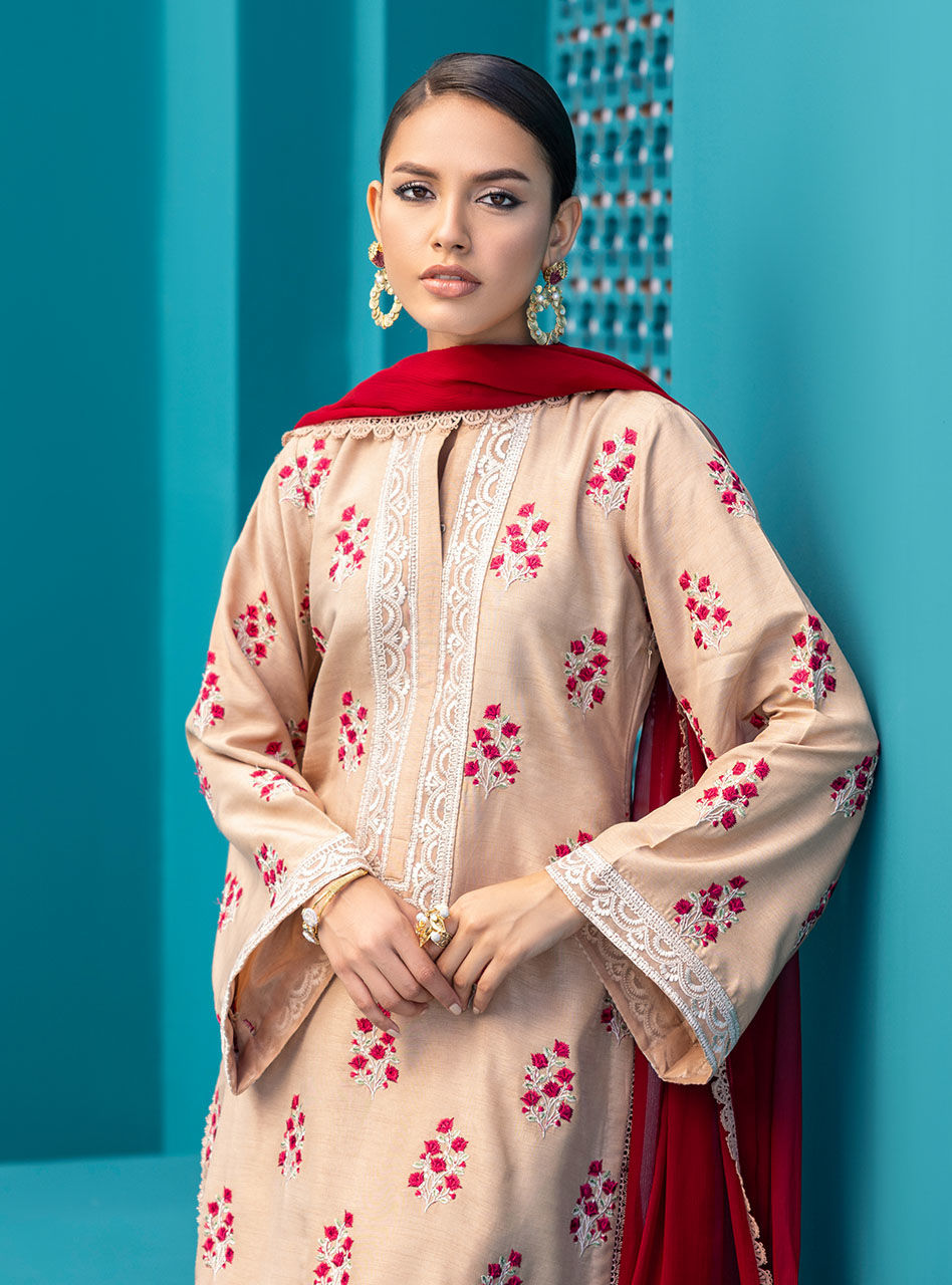 Zainab Chottani | Luxury Pret | SCARLET BLUSH by Zainab Chottani - Designer Dress - Type: Ladies Clothes - Available at Sana Yasir - 100% Original