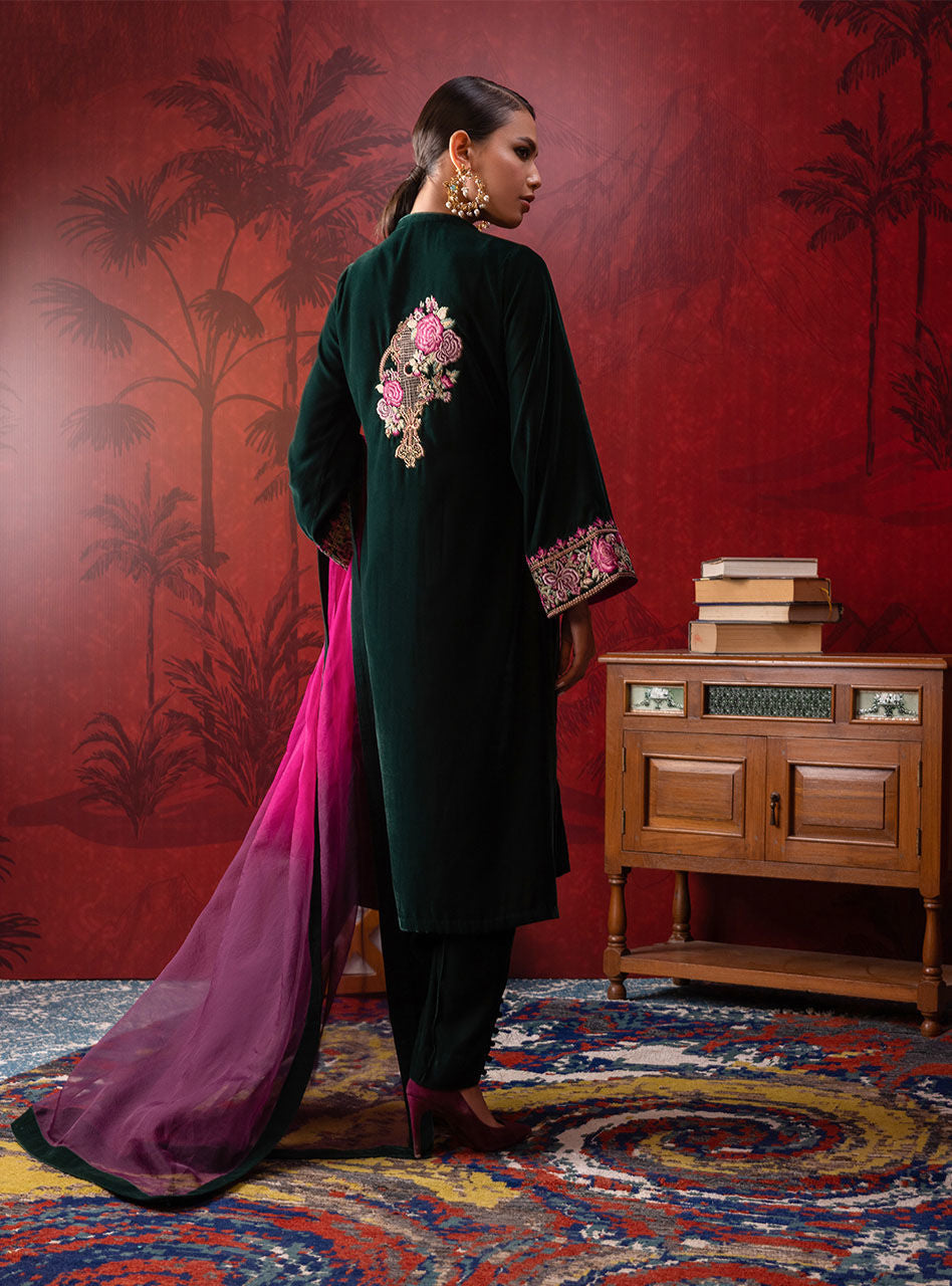 Zainab Chottani | Luxury Pret | SYARA by Zainab Chottani - Designer Dress - Type: Ladies Clothes - Available at Sana Yasir - 100% Original