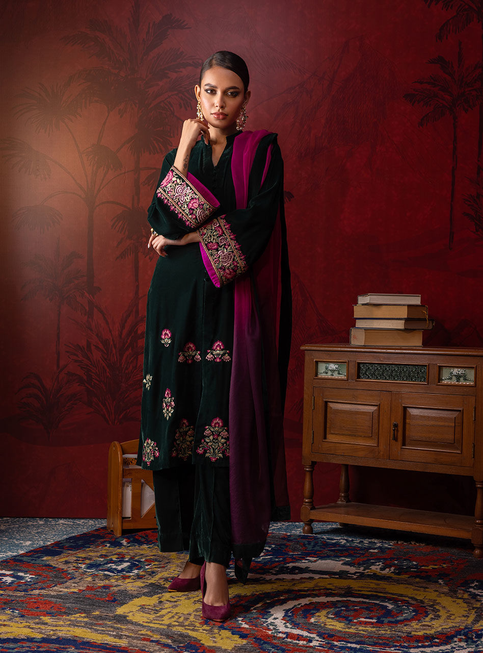 Zainab Chottani | Luxury Pret | SYARA by Zainab Chottani - Designer Dress - Type: Ladies Clothes - Available at Sana Yasir - 100% Original