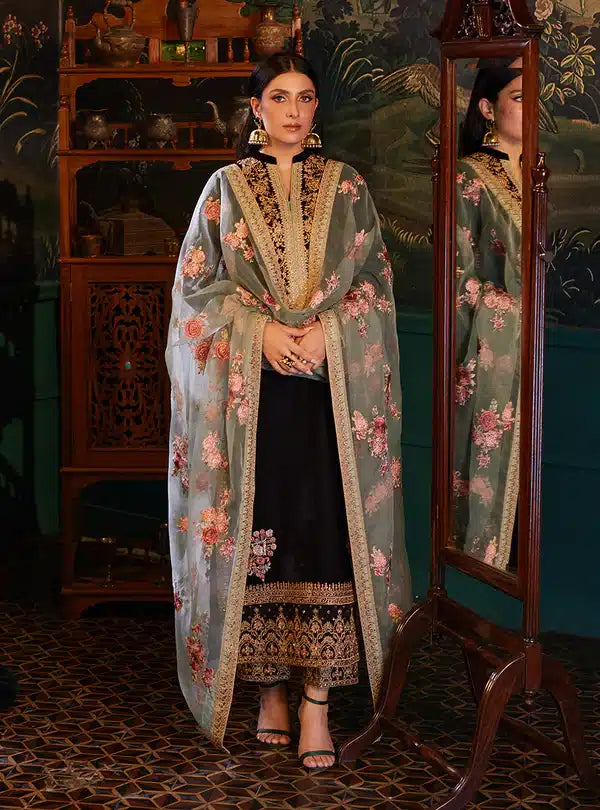Zainab Chottani | Luxury Velvet Collection 23 | Andleep by Zainab Chottani - Designer Dress - Type: Formal - Available at Sana Yasir - 100% Original