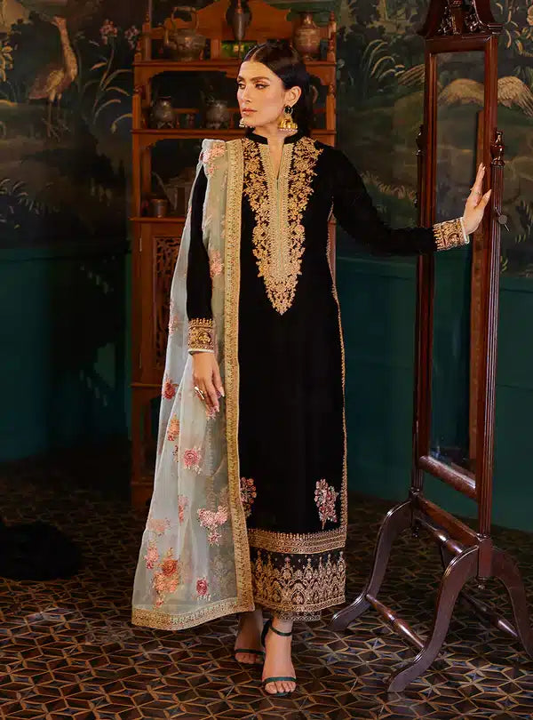 Zainab Chottani | Luxury Velvet Collection 23 | Andleep by Zainab Chottani - Designer Dress - Type: Formal - Available at Sana Yasir - 100% Original
