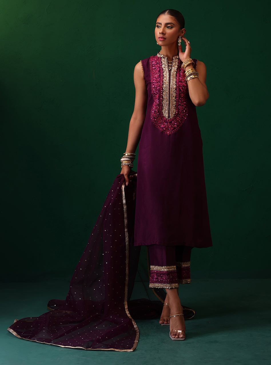 Zainab Chottani | Semi Formals | AMYRA by Zainab Chottani - Designer Dress - Type: Ladies Clothes - Available at Sana Yasir - 100% Original