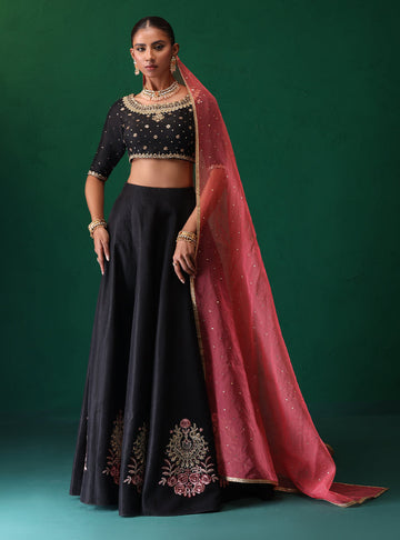Zainab Chottani | Semi Formals | ARASIH by Zainab Chottani - Designer Dress - Type: Ladies Clothes - Available at Sana Yasir - 100% Original