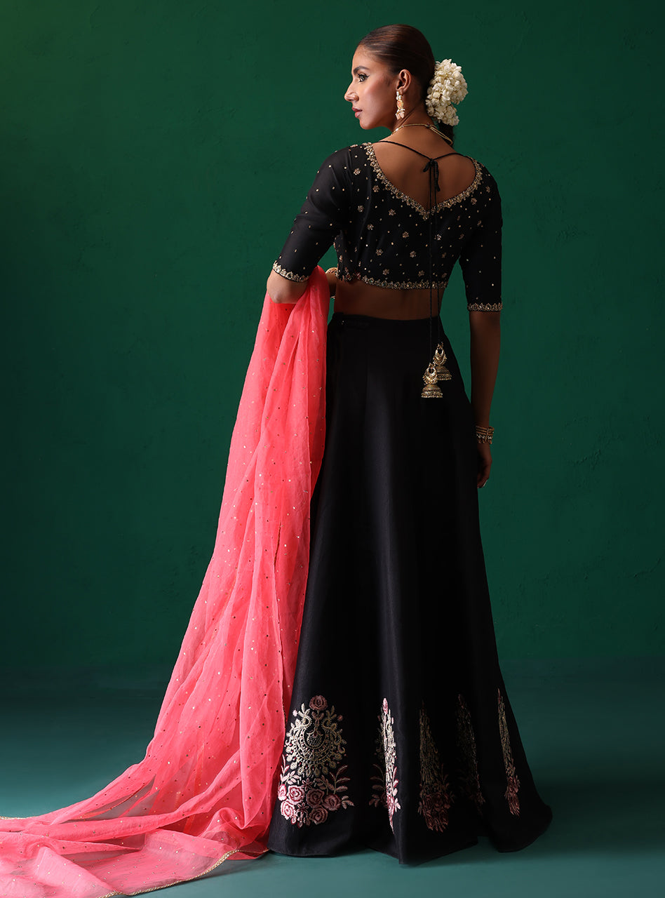 Zainab Chottani | Semi Formals | ARASIH by Zainab Chottani - Designer Dress - Type: Ladies Clothes - Available at Sana Yasir - 100% Original