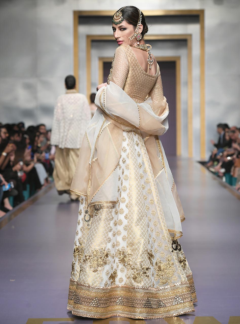 Zainab Chottani | Semi Formals | MUSHQ by Zainab Chottani - Designer Dress - Type: Ladies Clothes - Available at Sana Yasir - 100% Original