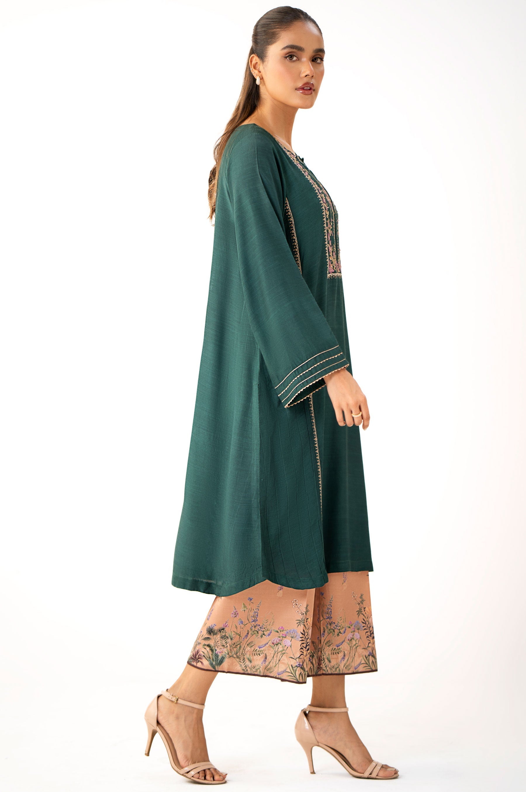 Zeen | Winter Collection | Raw Silk 04 by Zeen - Designer Dress - Type: Ladies Clothes - Available at Sana Yasir - 100% Original