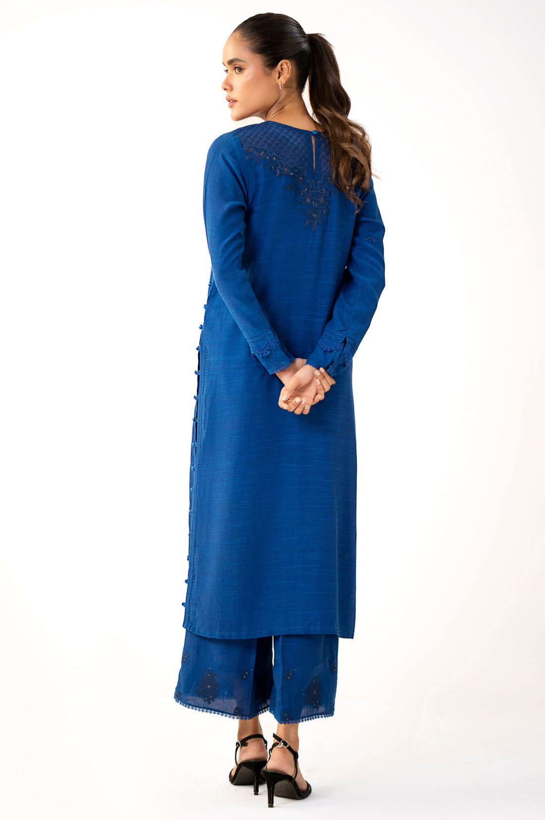 Zeen | Winter Collection | Raw Silk 05 by Zeen - Designer Dress - Type: Ladies Clothes - Available at Sana Yasir - 100% Original