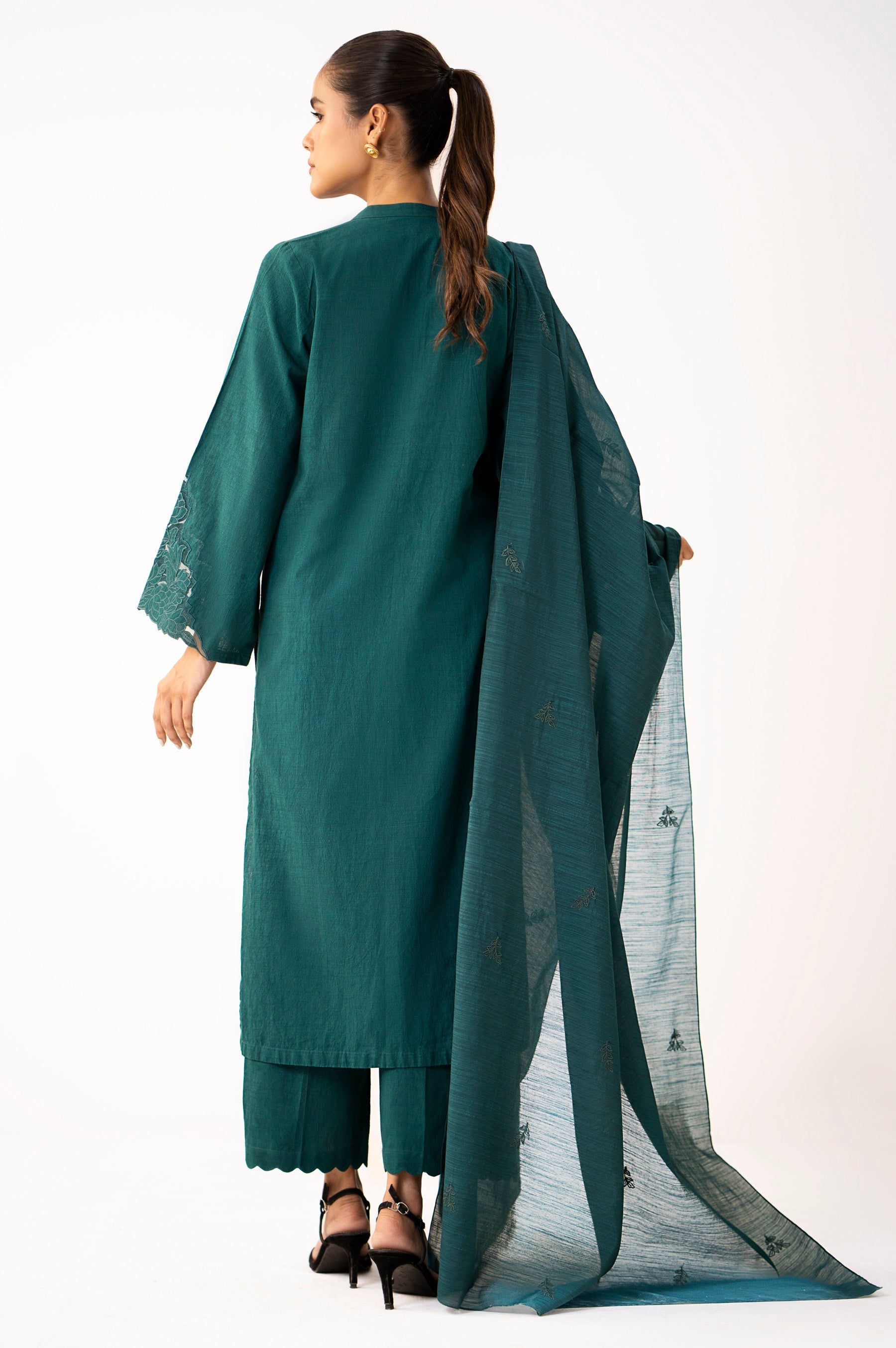 Zeen | Winter Collection | Slub 19 by Zeen - Designer Dress - Type: Ladies Clothes - Available at Sana Yasir - 100% Original