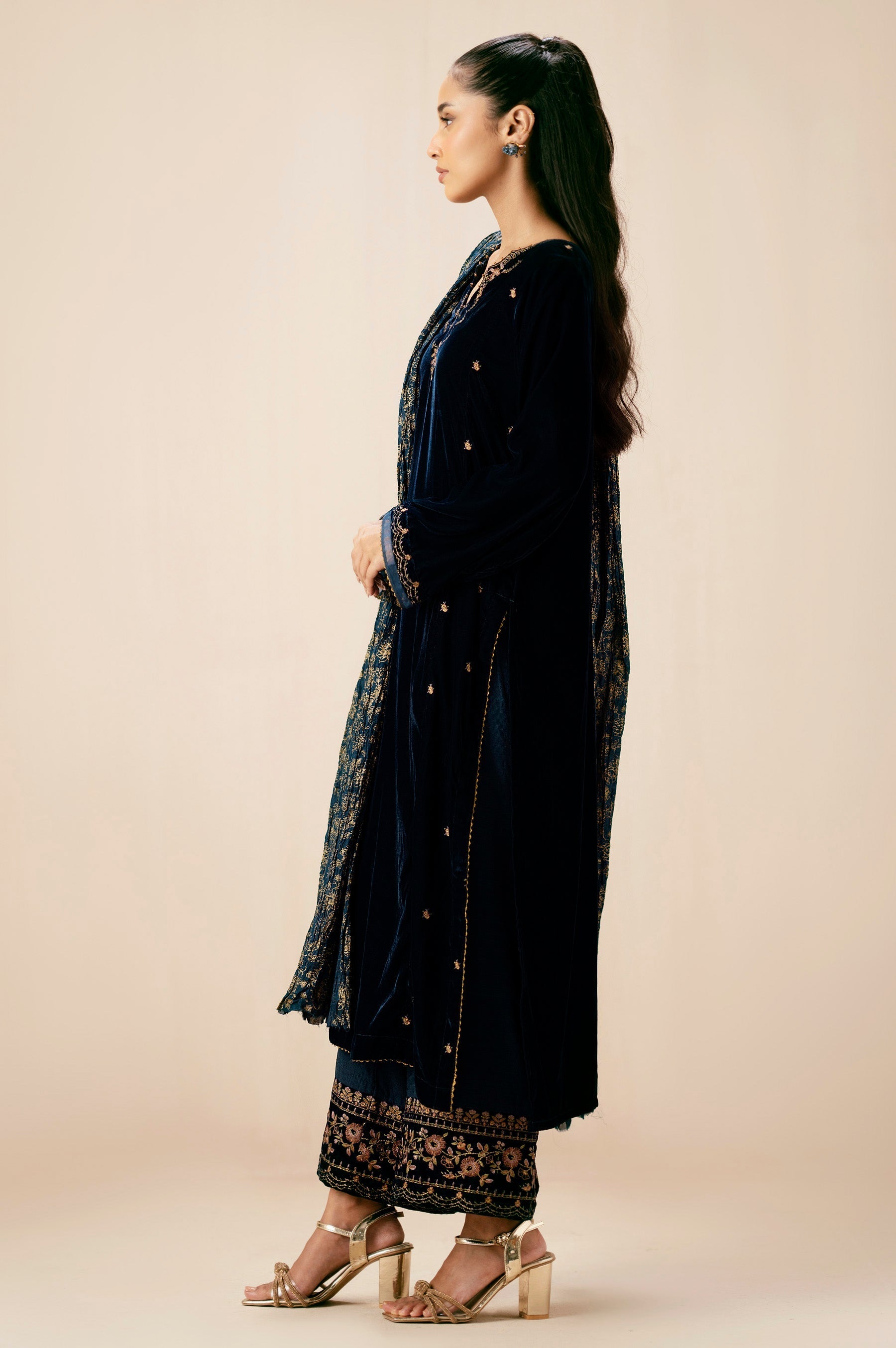 Zeen | Winter Collection | Velvet 11 by Zeen - Designer Dress - Type: Ladies Clothes - Available at Sana Yasir - 100% Original