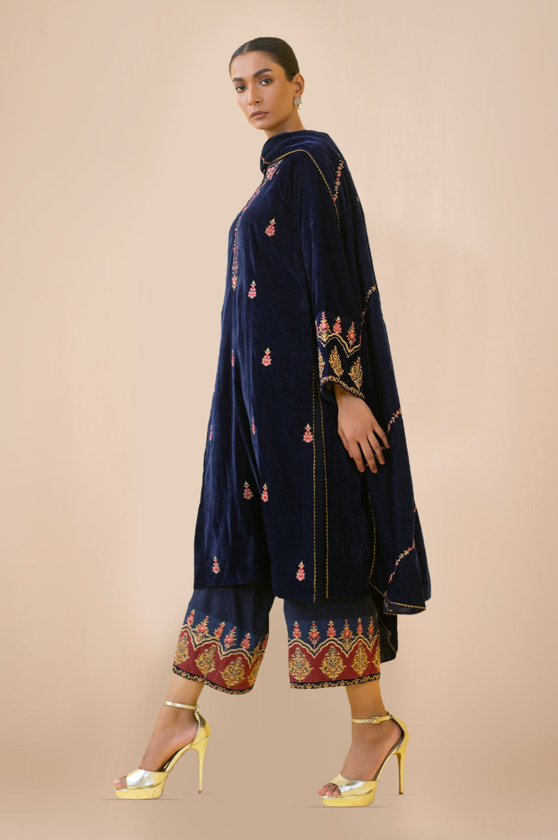 Zeen | Winter Collection | Velvet 27 by Zeen - Designer Dress - Type: Ladies Clothes - Available at Sana Yasir - 100% Original