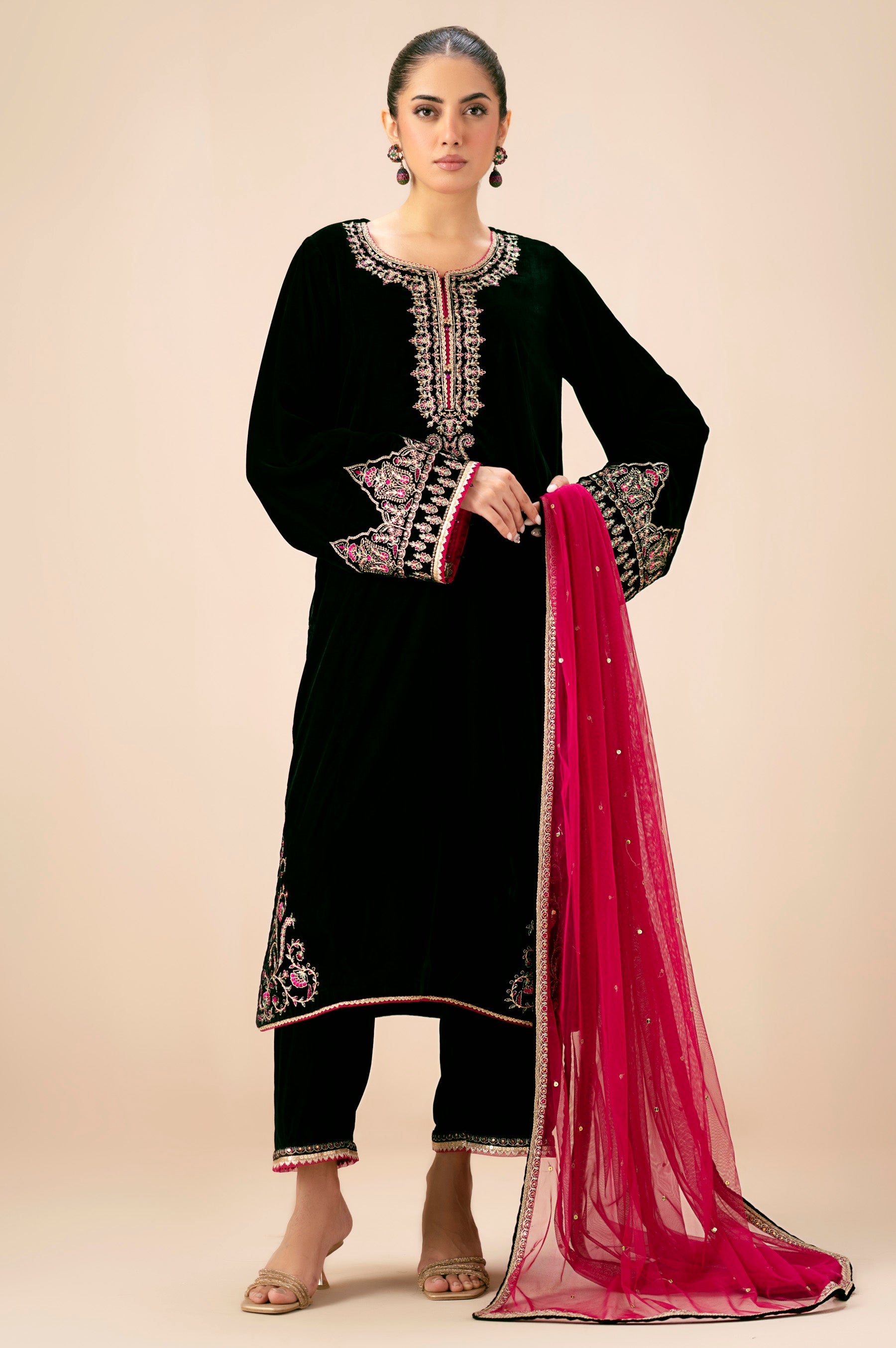 Zeen | Winter Collection | Velvet 28 by Zeen - Designer Dress - Type: Ladies Clothes - Available at Sana Yasir - 100% Original