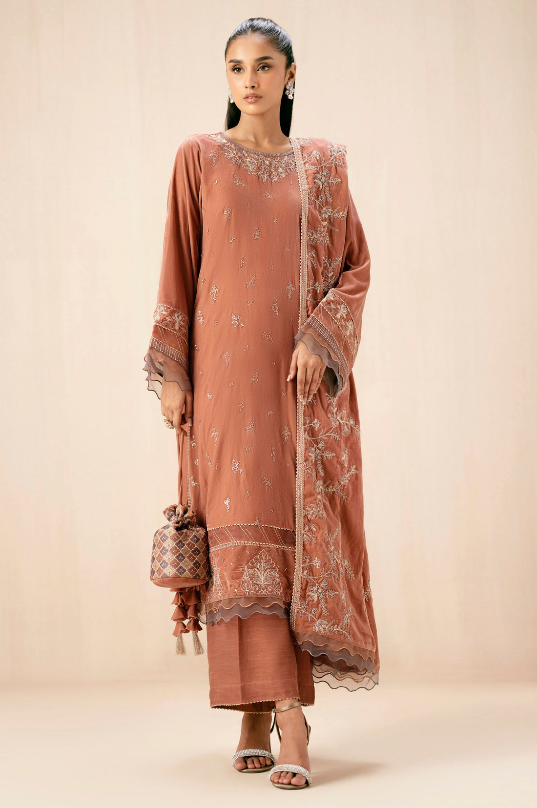 Zeen | Winter Collection | Velvet 29 by Zeen - Designer Dress - Type: Ladies Clothes - Available at Sana Yasir - 100% Original