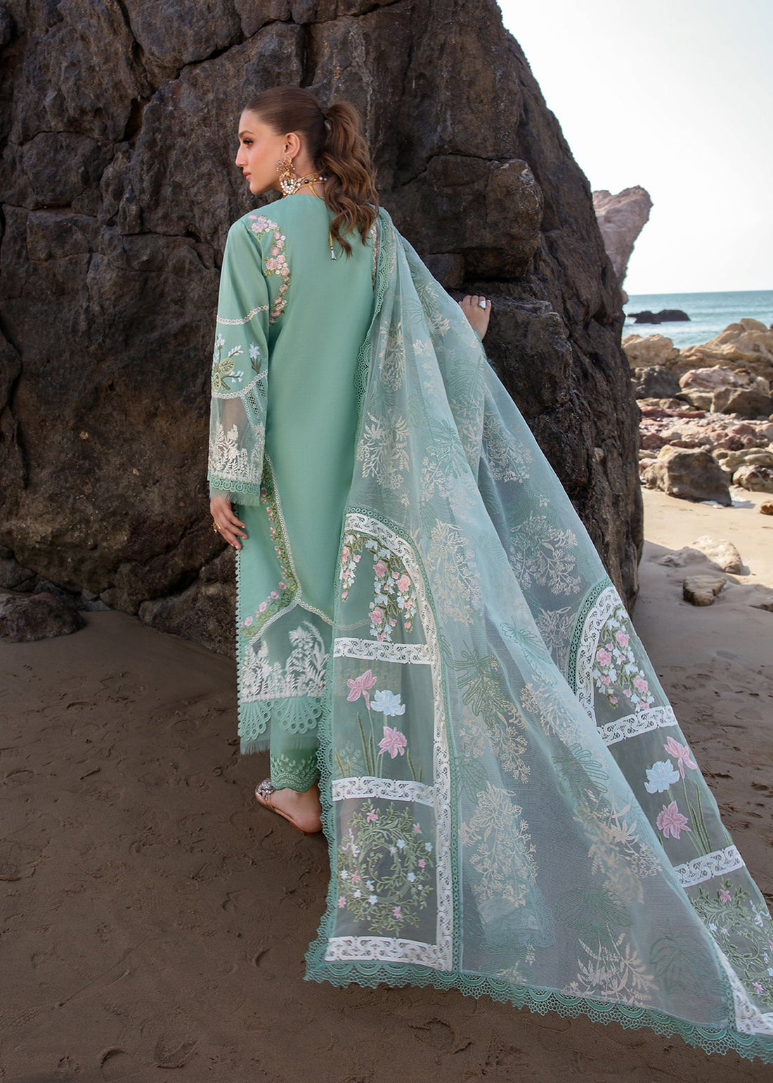 Crimson | Lawn 24 | Winds of Eden - Jade by Crimson - Designer Dress - Type: Luxury - Available at Sana Yasir - 100% Original