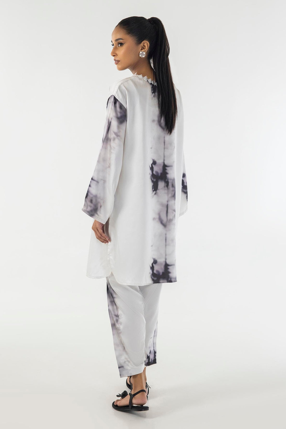 Sana Safinaz | Silk Tunics | SS24STP121P2T by Sana Safinaz - Designer Dress - Type: Ladies Clothes - Available at Sana Yasir - 100% Original